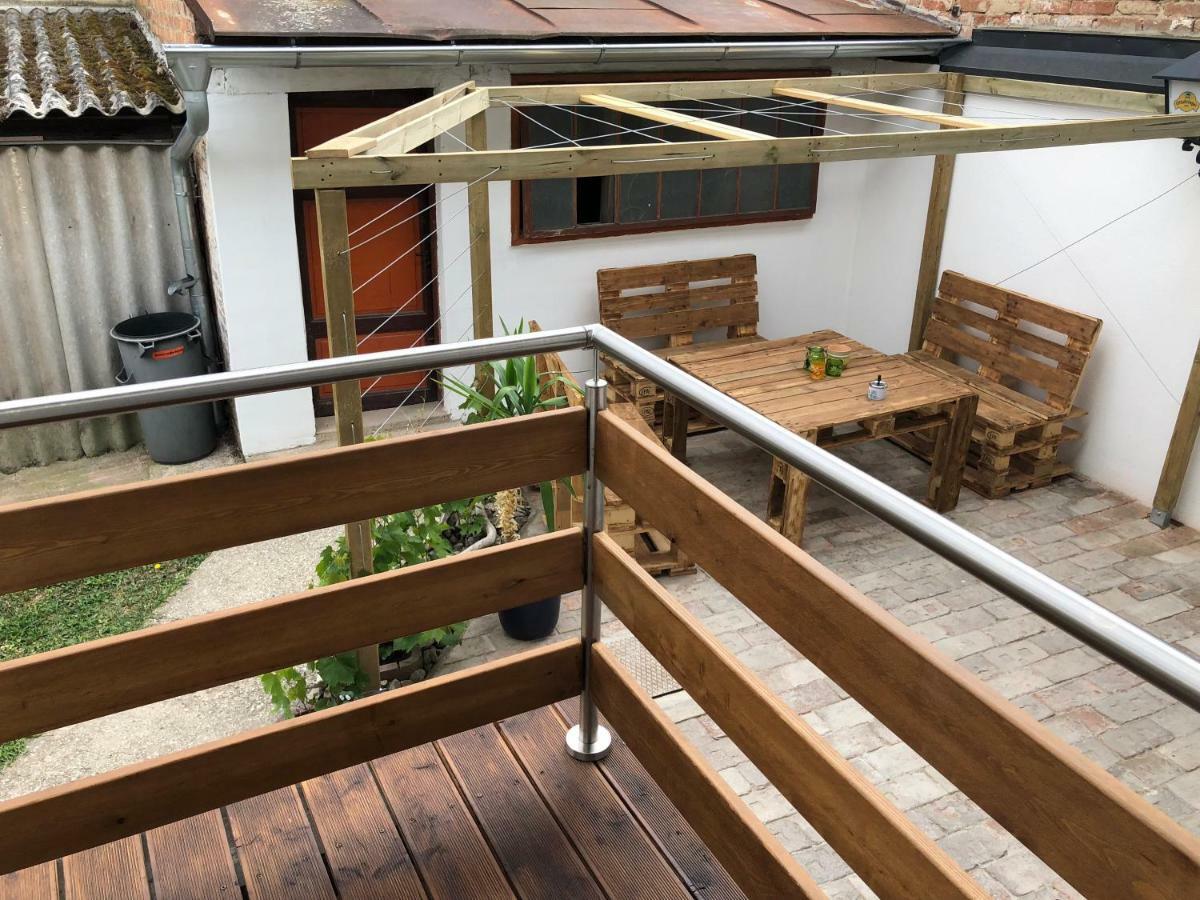 Riesling House Laa Apartment ลาอันเดอร์ธายา ภายนอก รูปภาพ