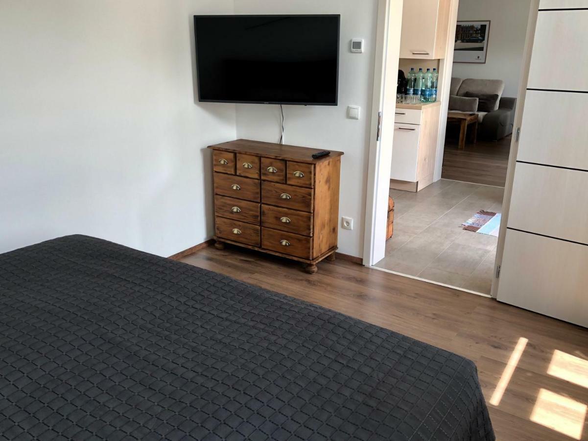 Riesling House Laa Apartment ลาอันเดอร์ธายา ภายนอก รูปภาพ